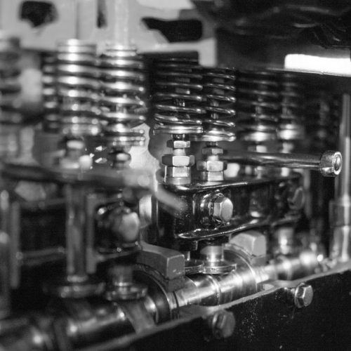 photography-car-oldtimer-engine-38920